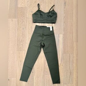 Aerie Offline Hunter Green High-Rise Leggings and Matching Bralette